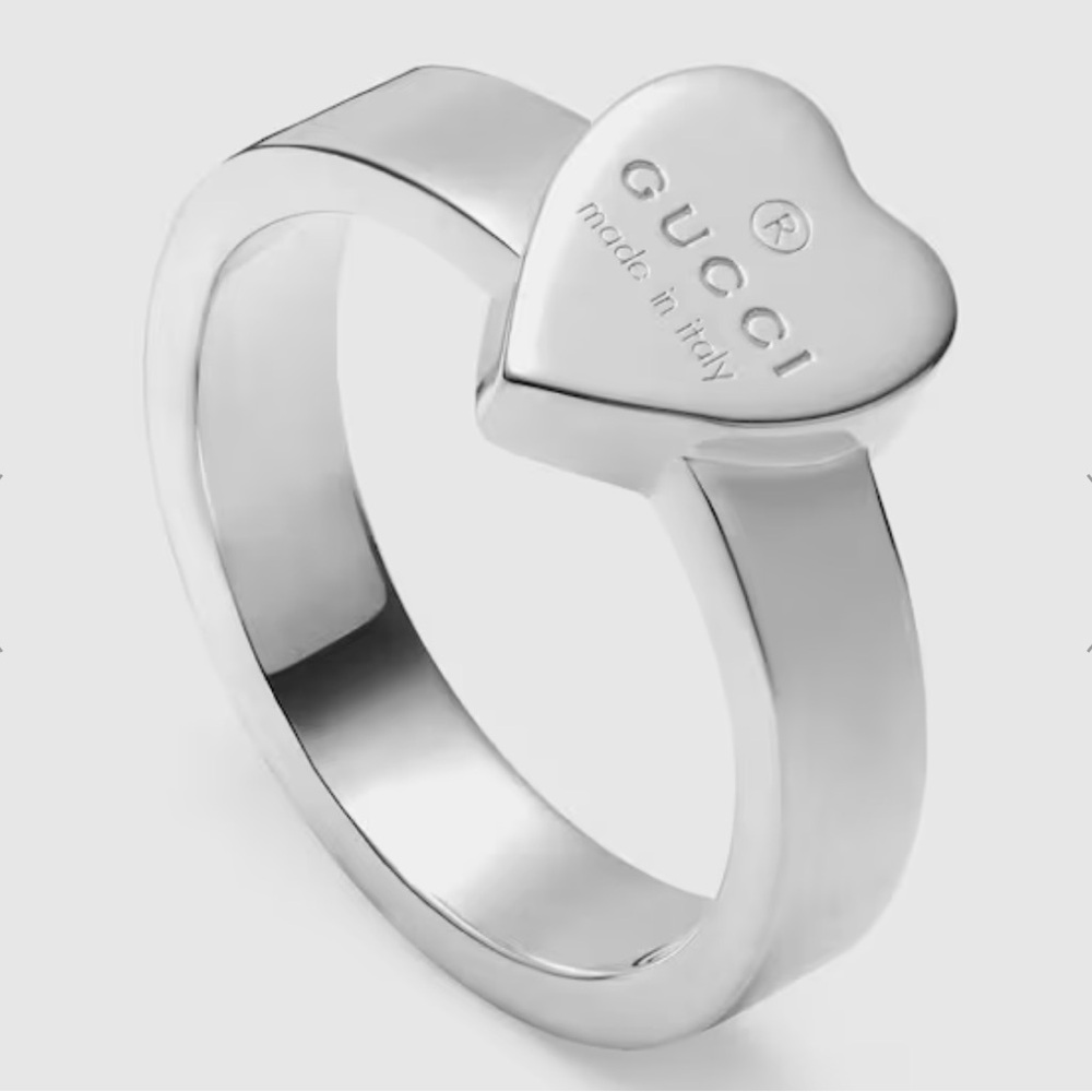 GUCCI HEART RING— TRADEMARK RING WITH HEART PENDANT US7.5 IT16